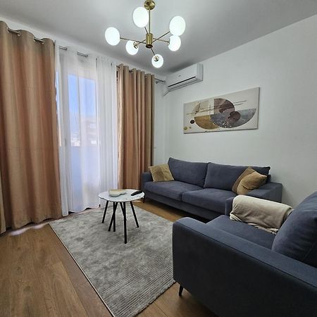 Valentino Zirkon Apartment Tirana Bagian luar foto